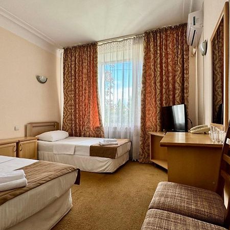 Hotel Zhambyl Taraz Exterior photo